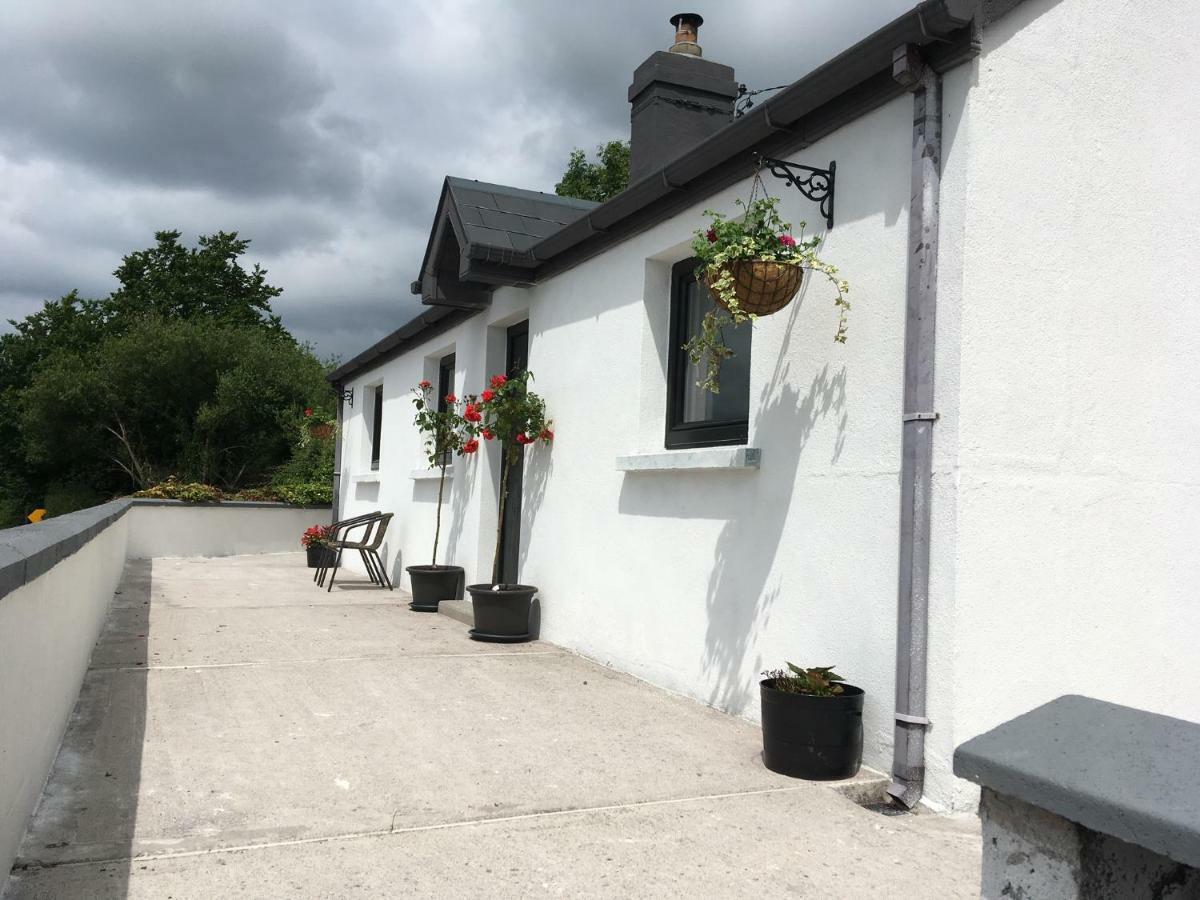 Cottage At Youghal Bridge Dloughtane Exterior photo